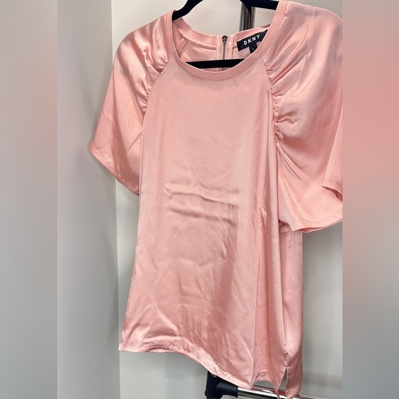 Dkny Tops - DKNY Short Sleeved Blouse Blush Size Large